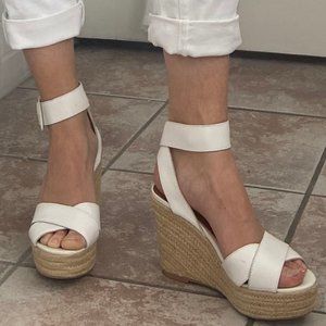 Strappy Woven Wedge Gap Sandals Size 7
